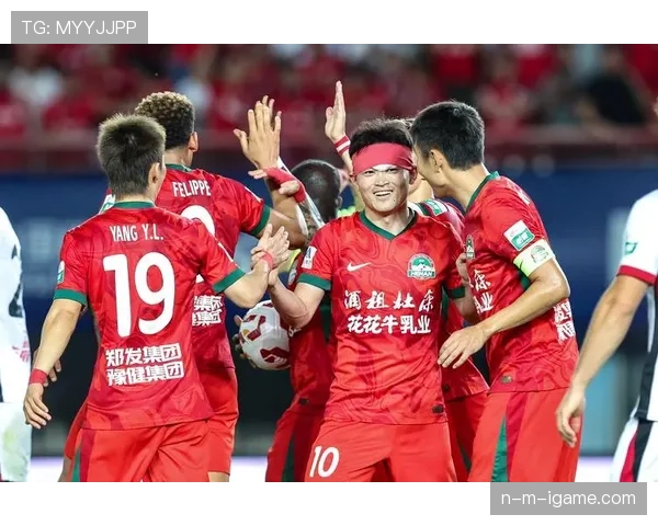 中超核心球员带动新赛季进步,球队战术升级创造亮眼表现 中超核心球员带动新赛季进步,球队战术升级创造亮眼表现