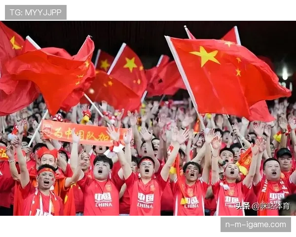 中国足球队亚运赛场表现抢眼，彰显实力与团结精神